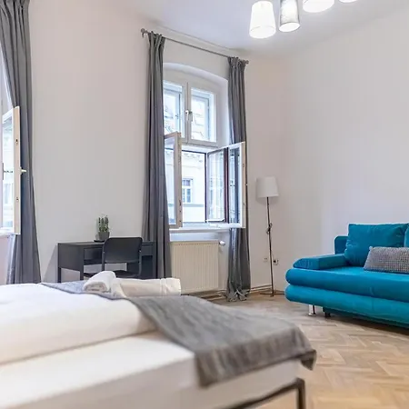 Spacious 2Br Apt -Near Wiener Stadthalle Burggassewiener Well Located Viena Exterior foto