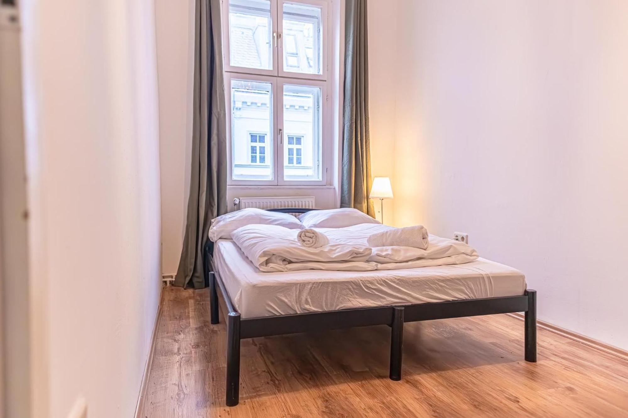 Apartamento Spacious 2br -near Wiener Stadthalle Burggassewiener Well Located *